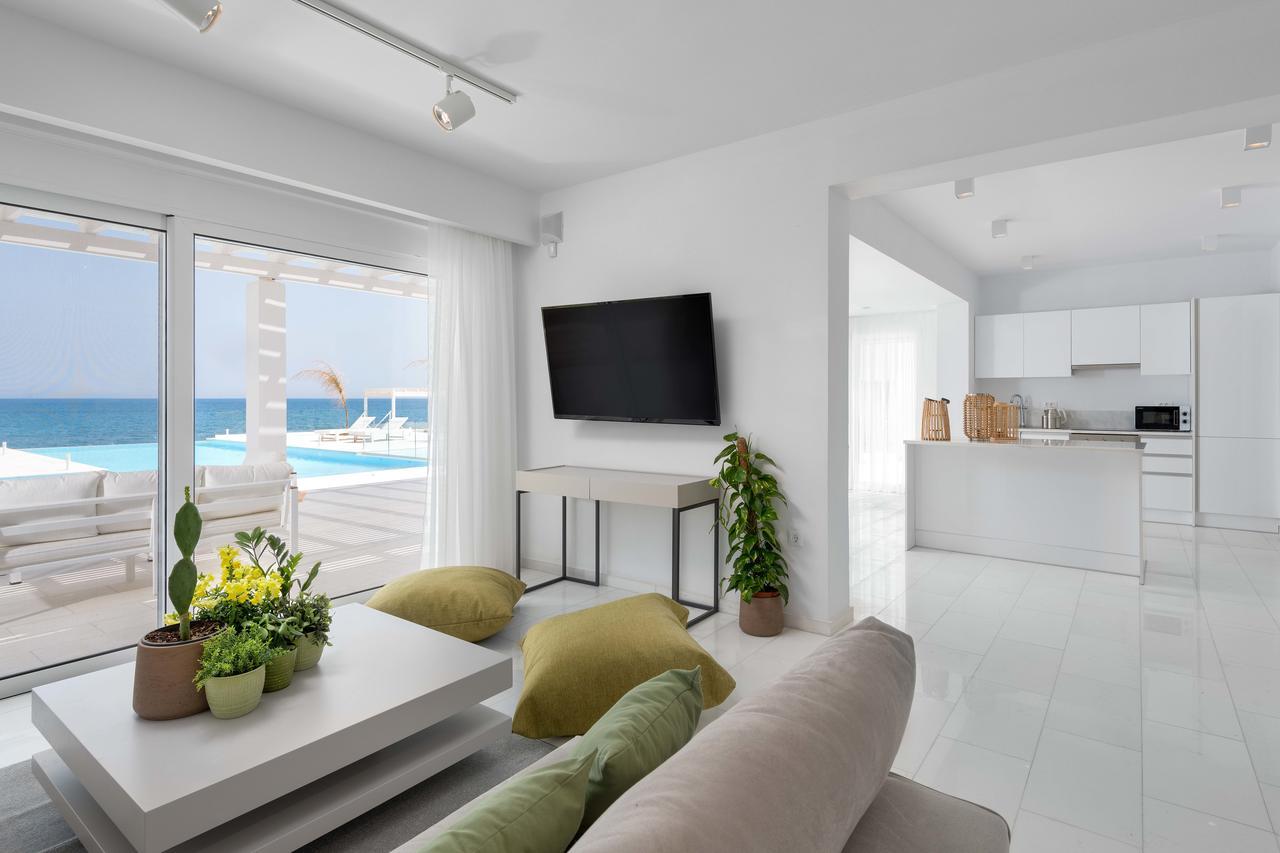 Maria & Nada Beachfront Villas Kolýmbia Eksteriør bilde