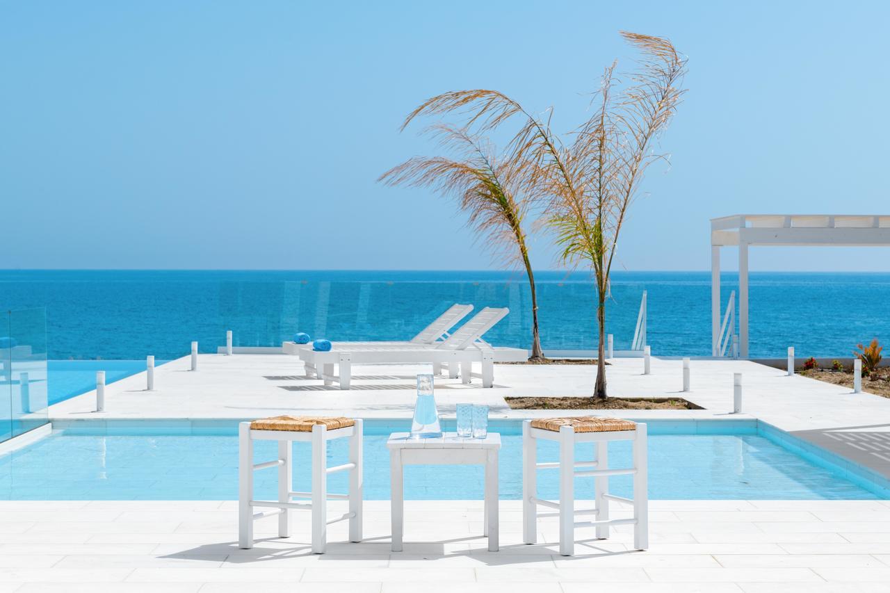 Maria & Nada Beachfront Villas Kolýmbia Eksteriør bilde